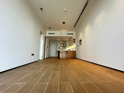 Exquisite Living|Fitted Kitchen|Community View