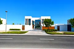 Landscaped | Private Swimming Pool | V5 Select