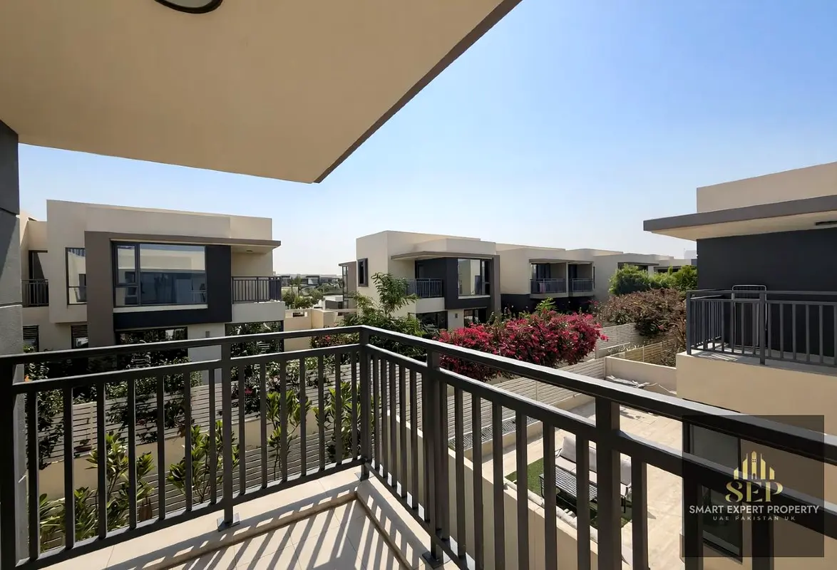 Huge 4BR Townhouse | Well Maintained