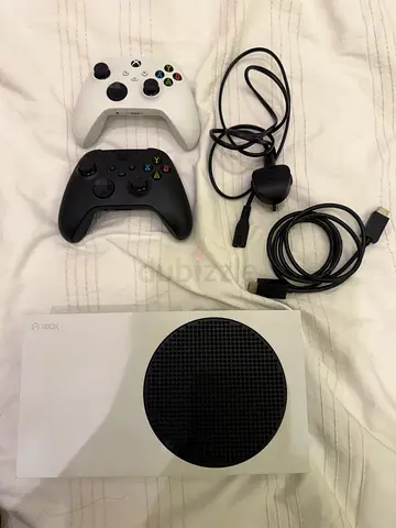 Selling a well‑maintained Xbox Series S (2021 model)