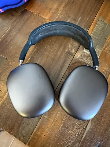 Airpods Max Space Gray with Black Headband Model A2096