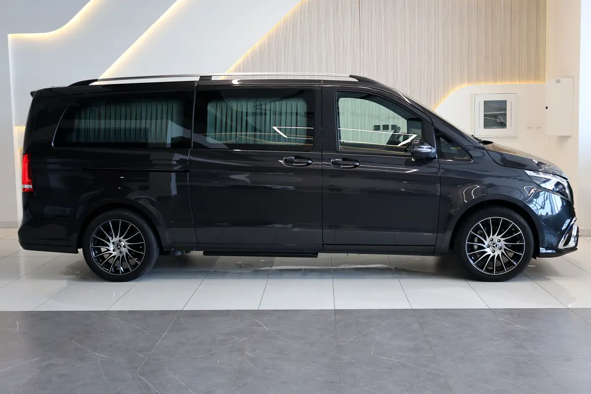 Mercedes-Benz V-Class 2024