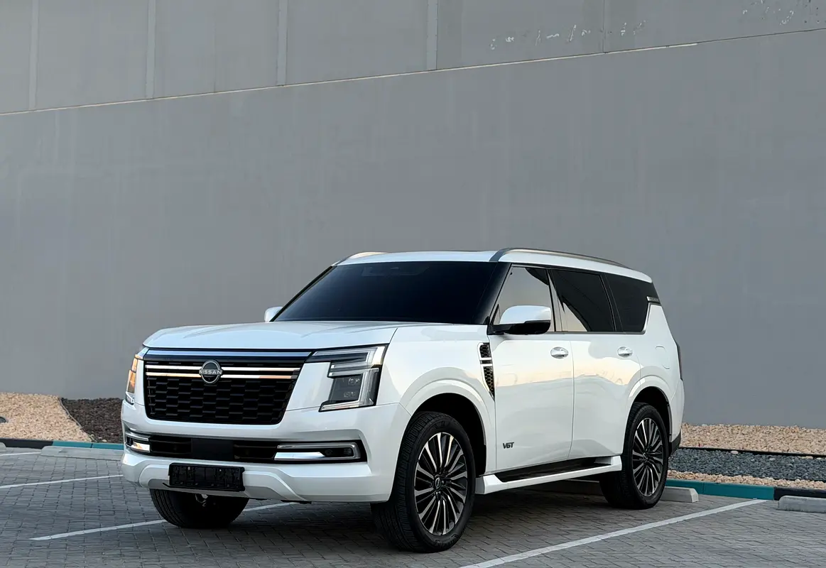 Nissan Patrol 2025 — photo 1 of 14
