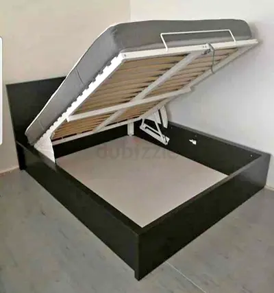 IKEA hydraulic queen‑size bed (160 × 200 cm) with  IKEA mattress ✨