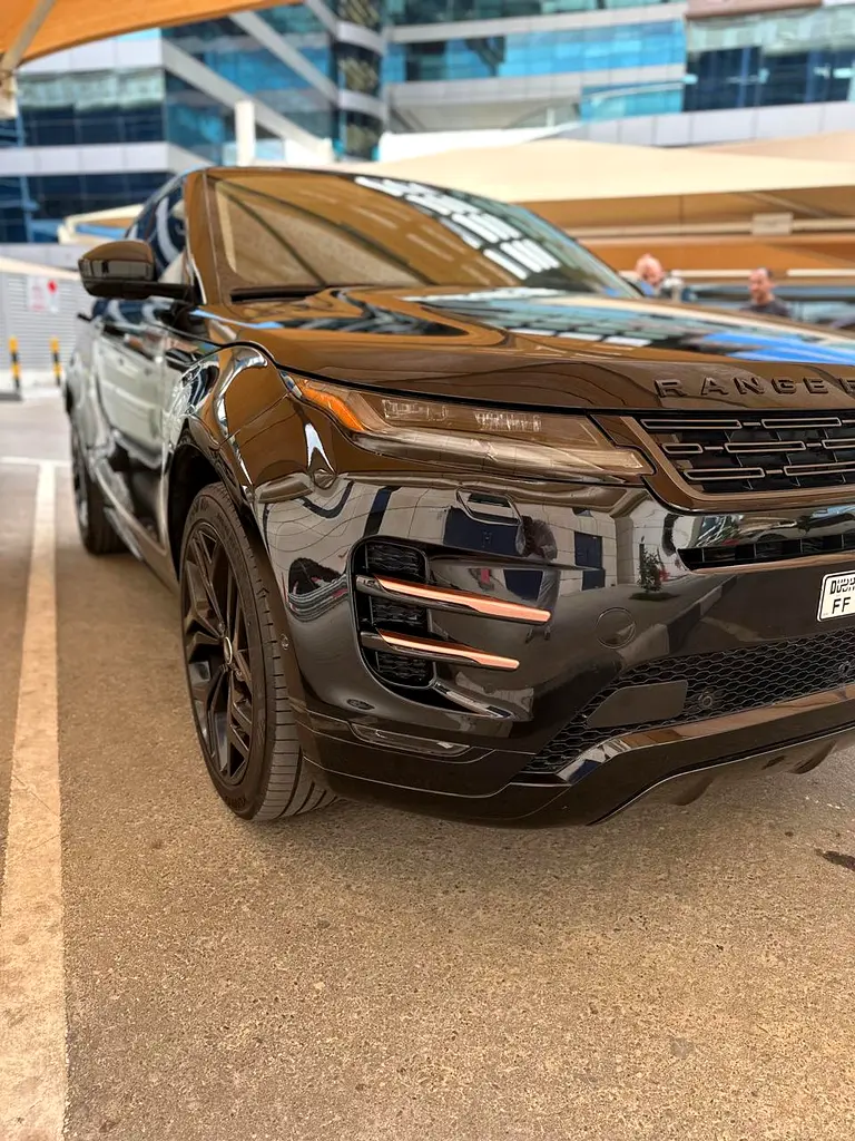 Land Rover Range Rover Evoque 2025 — photo 1 of 9