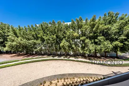 Well Maintained | Furnished with Balcony
