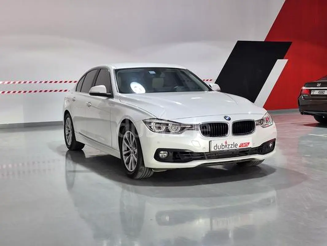 BMW 3-Series 2018 — photo 1 of 20