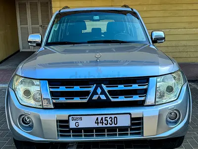 3.8 V6 TOP LINE FAMILY USED MITSUBISHI PAJERO WELL MAINTAINED