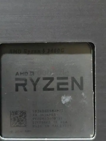 AMD Ryzen 5 3400G + Original AMD Cooler – Excellent Condition
