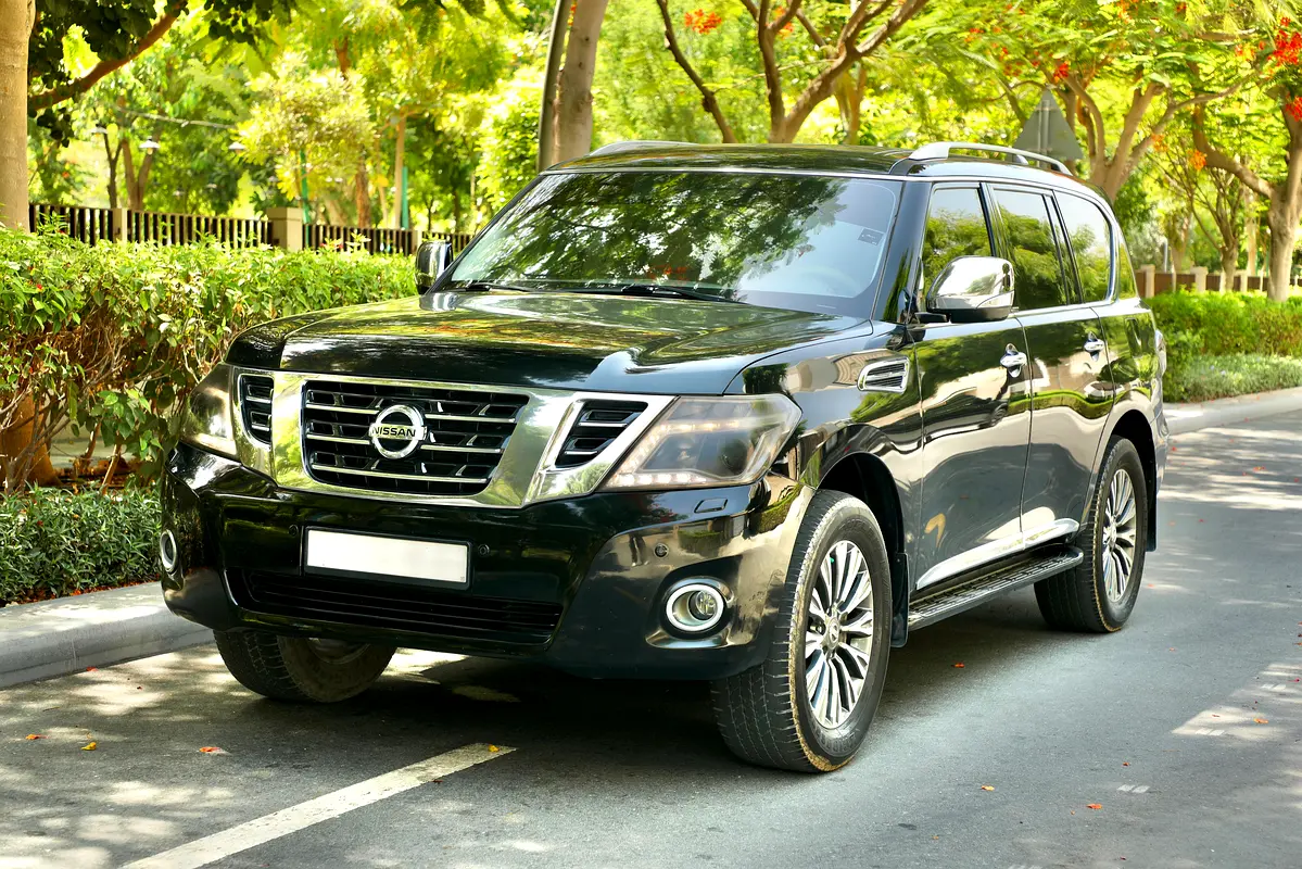 Nissan Patrol 2019 — photo 1 of 17