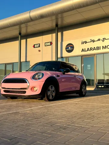 2014 MINI Cooper GCC Specs - Excellent Condition