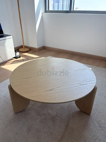 Round Coffee Table - Light Oak Finish