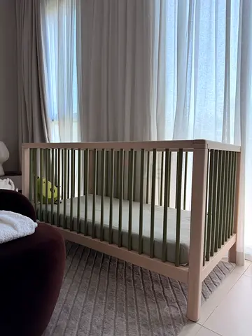 Mamas  Papas baby crib with mattress