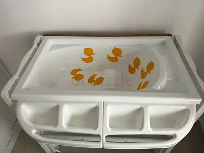 Baby changing unit with built-in bathtub and storage - white (used)