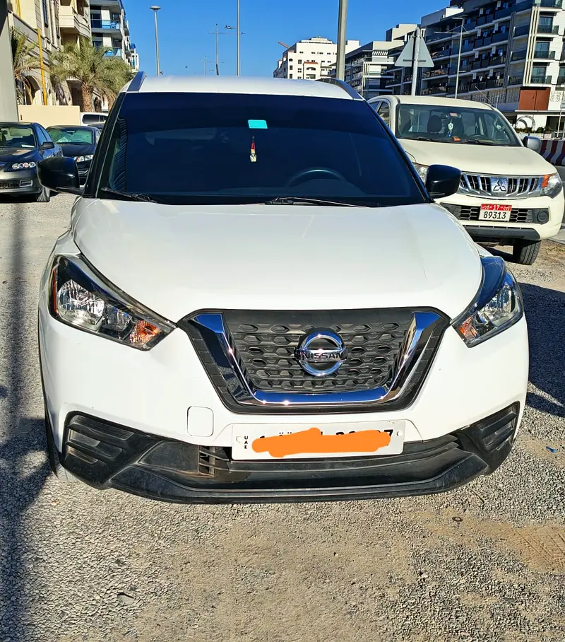 Nissan Kicks 2019 — photo 1 of 5