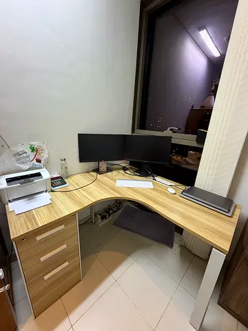 Modern L-Shaped Corner Office Desk with Drawers