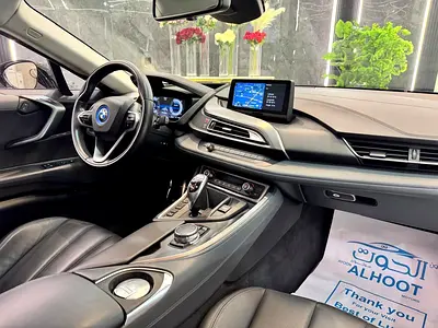 صورة 12 لـ 2015 BMW I8