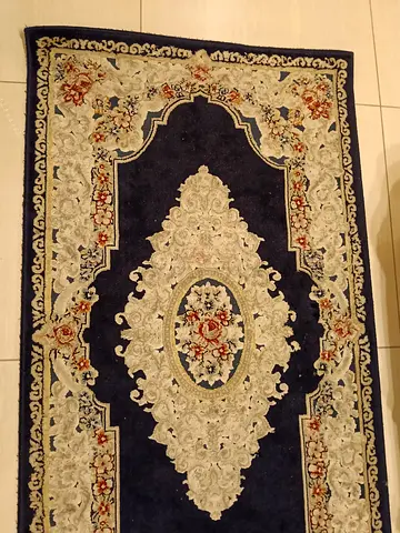 Urgently selling carpet/rug