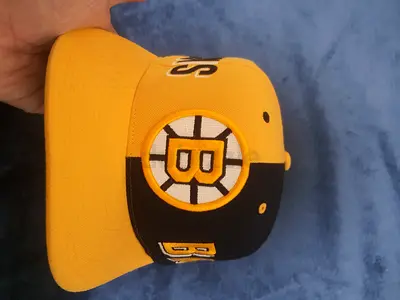 Black  Yellow Baseball Cap with Embroidered Logo – Like New