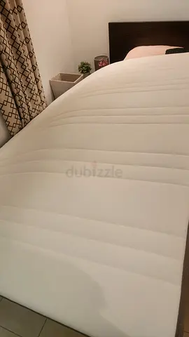 White mattress in excellent condition, light use