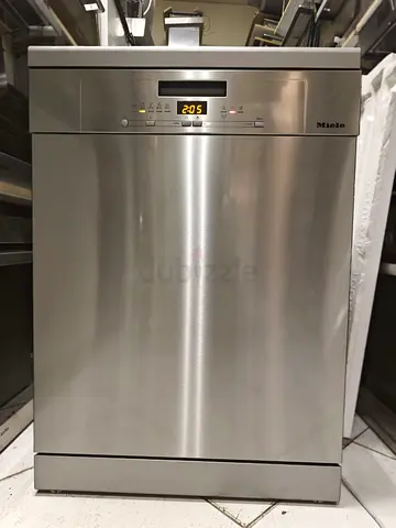 Miele latest model G5050 sc 3 rack dishwasher freestanding