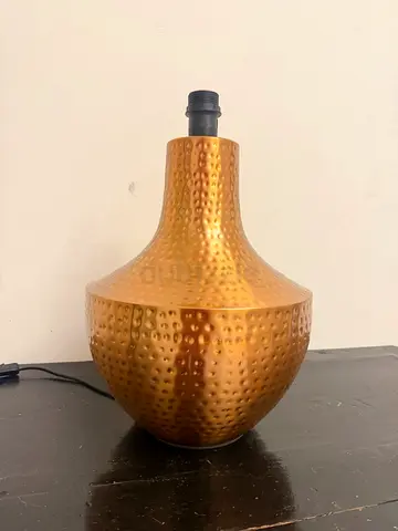Hammered Brass Table Lamp Base — Modern Decorative Accent