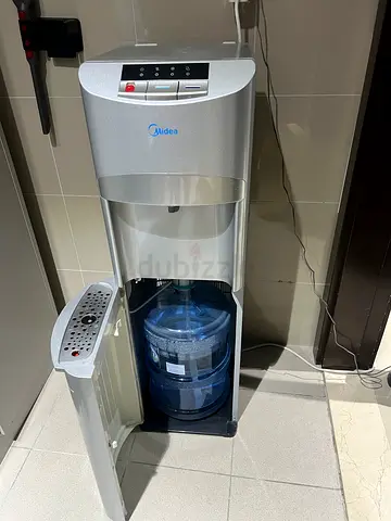 Used Freestanding Water Dispenser with 5-Gallon Bottle
