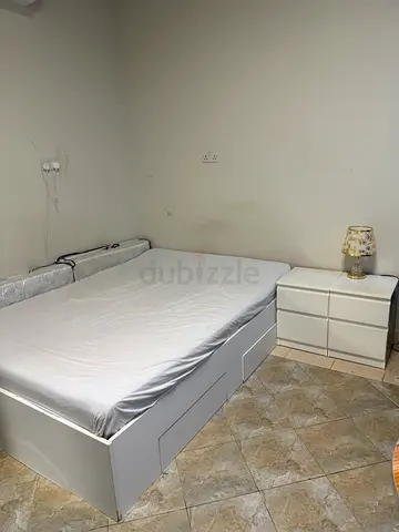 White Storage Bed with Mattress — Good Condition