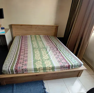 King size Bed