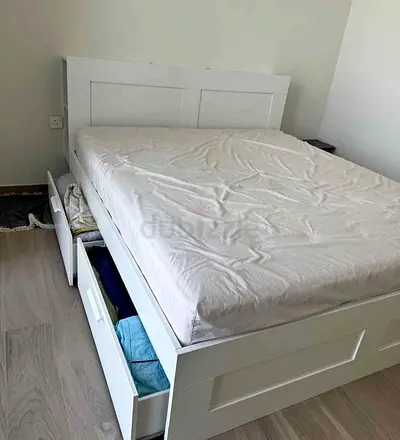 Ikea brimness bed with ikea mattress Queen size 160x200cm bed