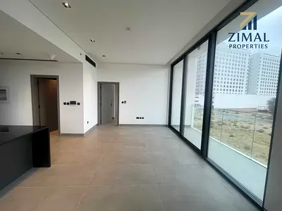 Spacious Brand New Building With Laundry