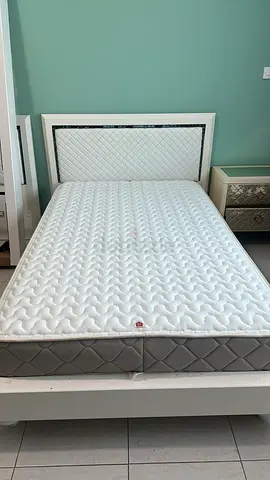 Single Bed Frame with Mattress - White, Very Good Condition size 120