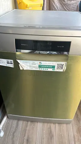 Bosch Series 4 Freestanding Stainless Steel Dishwasher - Good Working Condition