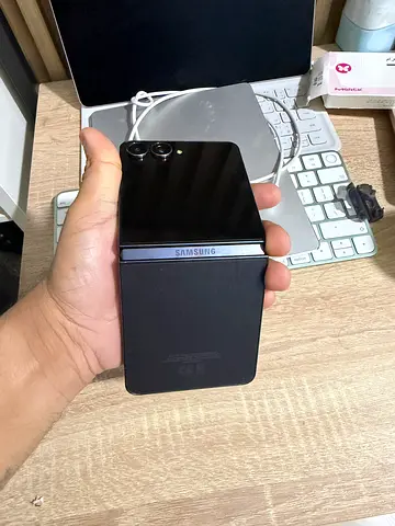 Samsung Galaxy Flip 7- perfect