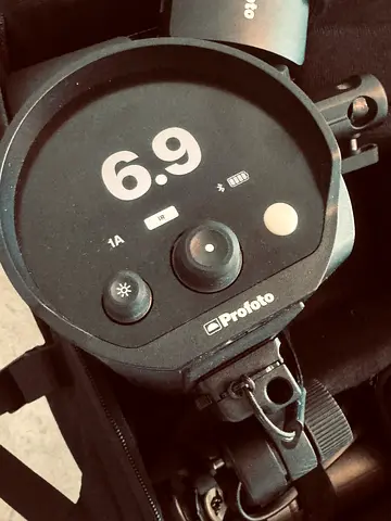 Profoto B10 Plus dual-head kit MINT