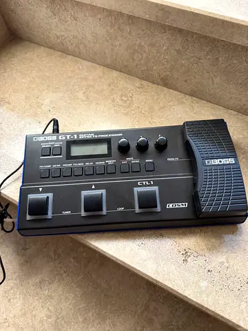 Boss GT-1 Guitar Effects Processor