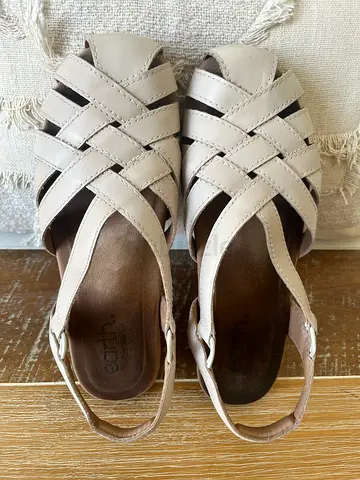 Beige woven leather slingback sandals, size 38 — fairly used