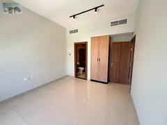 First tenant three bedroom apartment with living room one month free flexible payments and easy acce