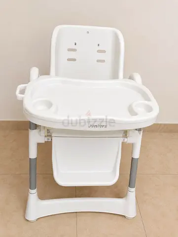 White JuniorS Adjustable Baby High Chair with Tray