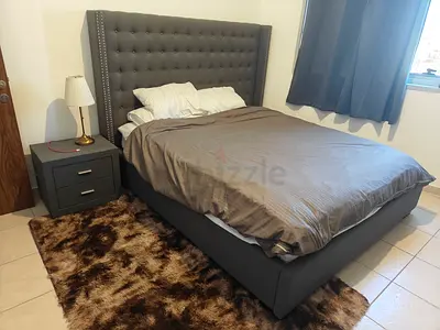 Queen bed with mattress