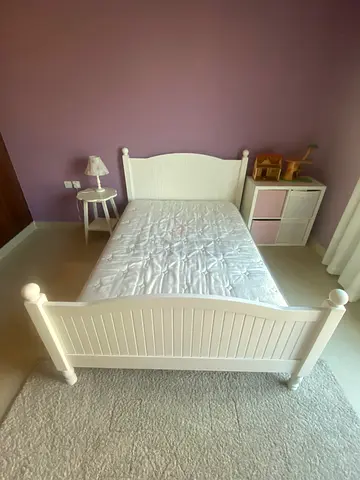 Pottery Barn Childrens Bed