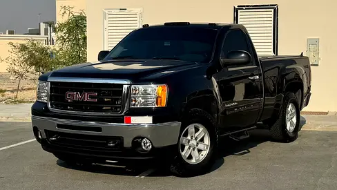 GMC Sierra 1500 SLE 2010 | GCC Specs | Well Maintained