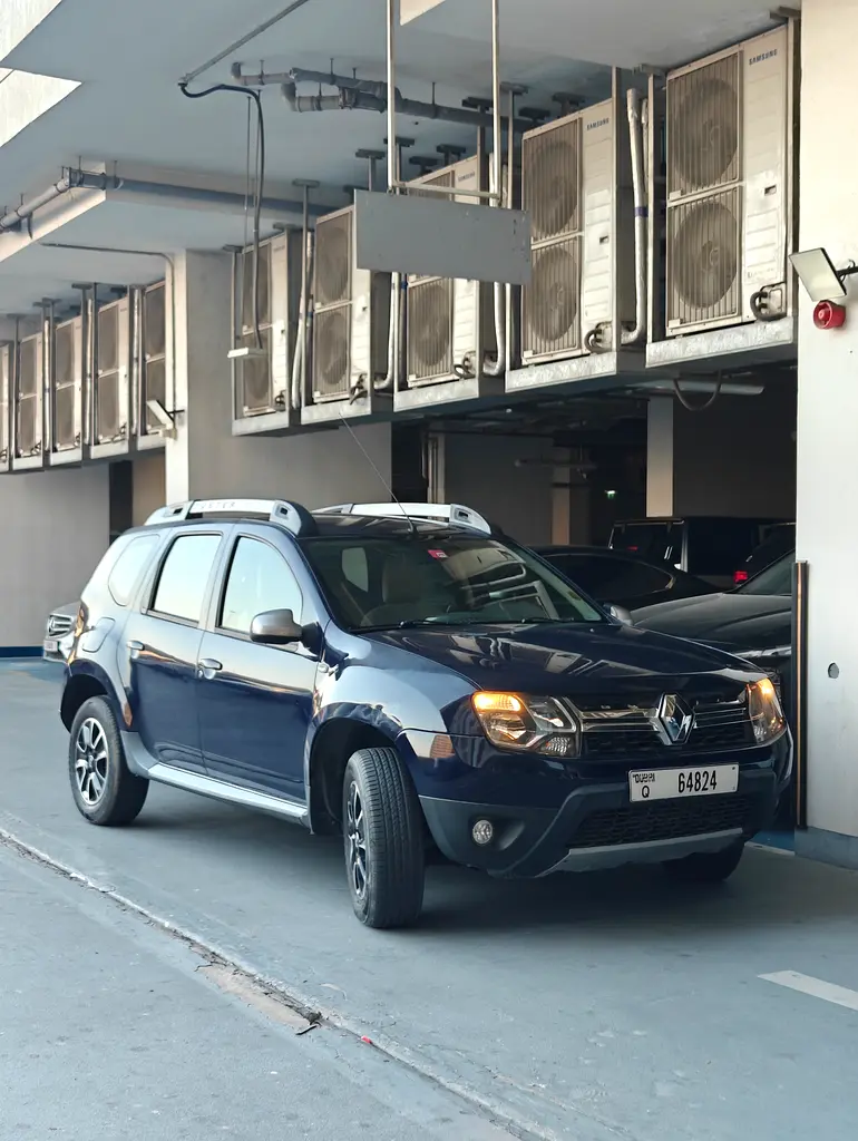 Renault Duster 2016 — photo 1 of 7