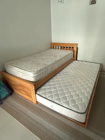 Wooden Single Bed with Pull-Out Trundle and Mattresses