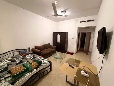 Room Available for monthly Rent