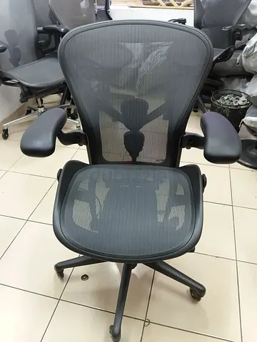 Selling For Herman Miller Remastered Aeron Chair Size B Fully Loaded