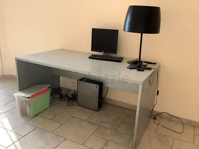 Large desk