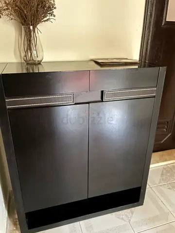 Wood Chest of Drawers