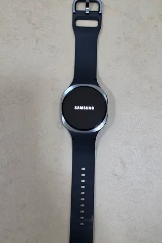 Samsung Galaxy Watch 8 - Good condition, fixed price.