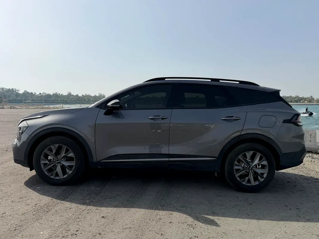 Kia Sportage 2025 — photo 1 of 20